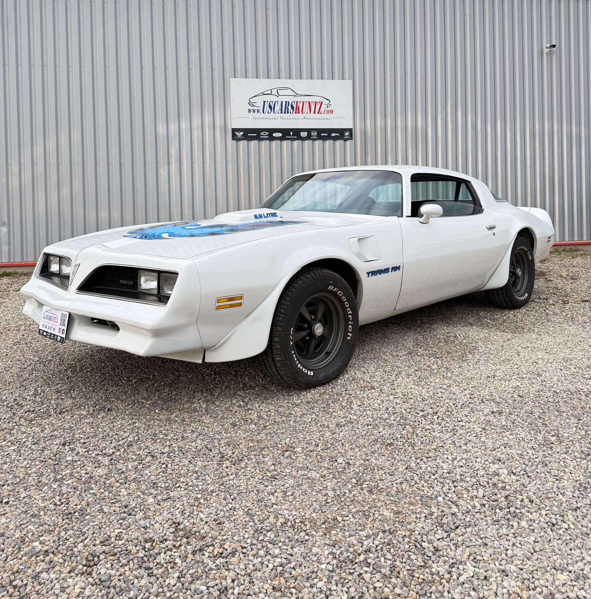 photographie de la voiture présentée